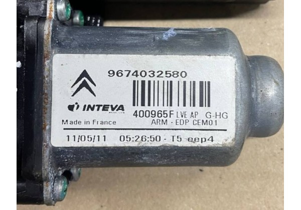 Моторчик склопідйомника лівої передньої дверки Citroen C4 Picasso, 06-13, 9221HH, 9674032480, 400965F