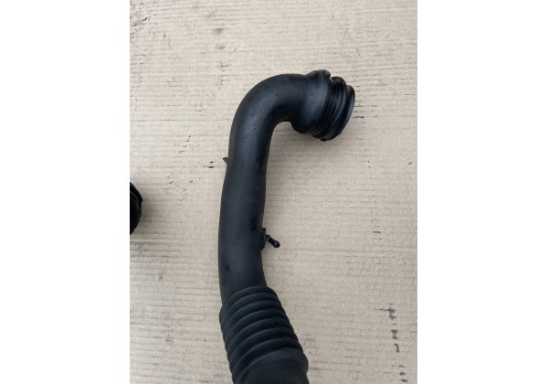 Патрубок інтеркулера Renault Trafic II 2.0 dci, 8200470985, 8201068612
