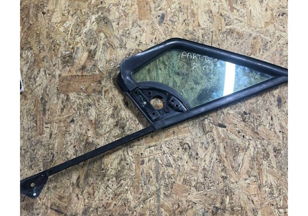 Форточка передньої правої дверки Partner II, Berlingo II, 9202L7