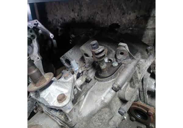 Коробка передач 2.0 HDI, Peugeot Expert, Citroen Jumpy,під гідровижим.