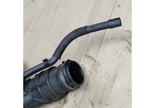 Патрубок повітря Рено Лагуна 2 ,2.0 дці, 8200564342