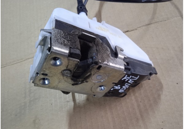 Замок правої дверки Renault Twingo 2, 3 дв, 4 контакта, 8200767632