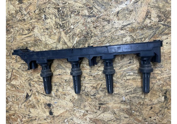 Катушка зажигания Citroen C4, C5, Jumpy, Peugeot 307, 308, 407, 807, Expert, 1.8 / 2.0 16V, 5970A0, 9656695780
