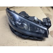 Фара права Renault Laguna II, рест галоген, 05-07р, 8200481197