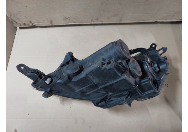 Фара передня права Citroen Jumpy 2, Peugeot Expert 2, Fiat Scudo 2, 1401367980, 89902604