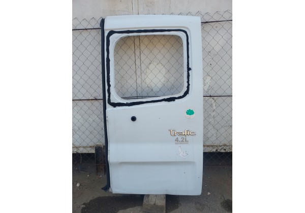 Дверка багажника задня права роспашна Renault Trafic 2, 7750311424