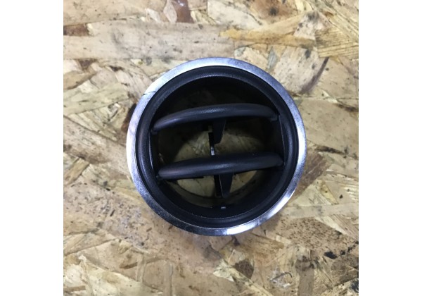 Дефлектор обдуву салона Renault, 687600913R, 8200212480, 8200817791, 8200464605, 8200817797 *