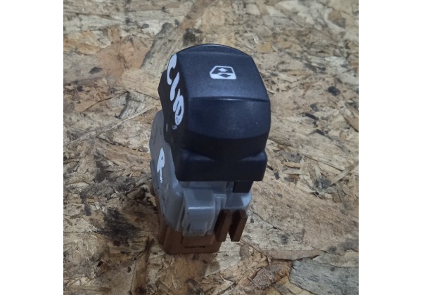 Кнопка склопідйомника правої передньої дверки Renault Megane 2, Clio 3, 8200315013