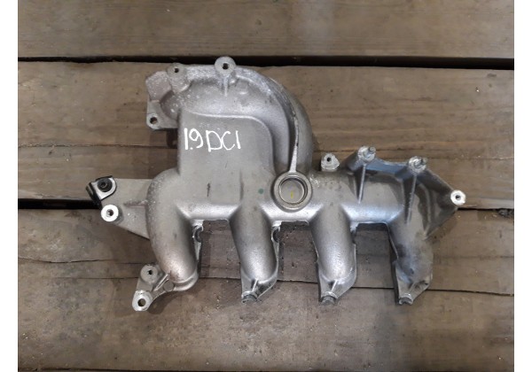 Колектор впускний Renault, 1.9 DCi, 8200512434