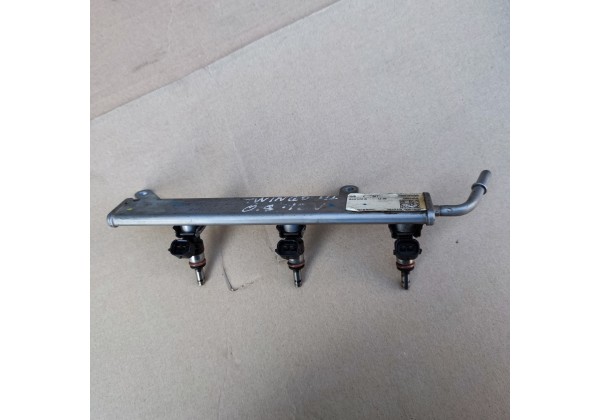 Форсунка паливна Renault Clio 4, Logan 2,Sandero 2, Captur,Twingo 3, Mercedes Smart , 0.9 TCE, H4B,0280158302,166009373R