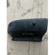 Декоративна накладка заднього ліхтаря з форсункою права Renault Trafic II, 8200011484