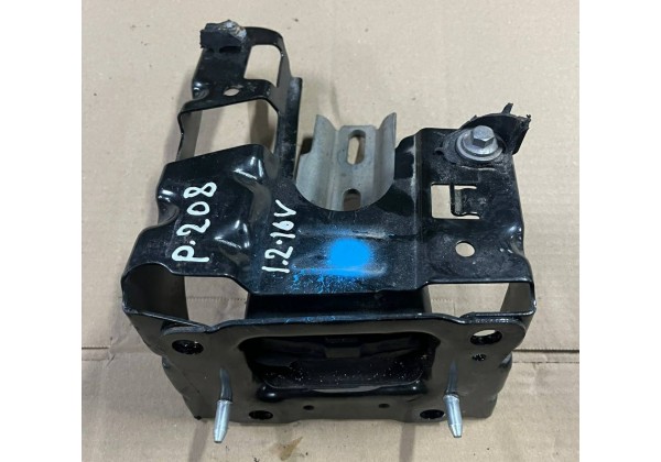 Подушка двигуна ліва Citroen C3 I-III, C4 Cactus, Peugeot 207, 208 I, 2008 I, 301, 308 II, 1.0 - 1.6i, 1.4HDi, 1813L2, 9807450980, 9810216980, 9880293280