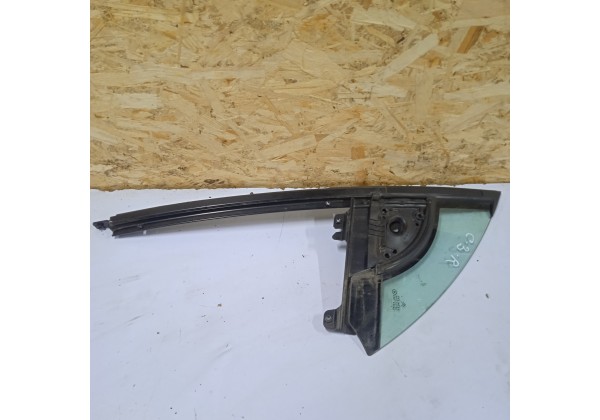 Скло трикут правої дверки Citroen C3 Pluriel, 9646696380, 2003р.