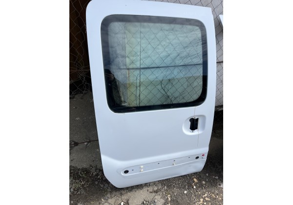 Дверка права зсувна Renault Kangoo, 03-08р (дефект) 