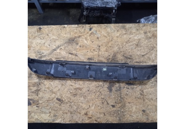 Накладка переднього бампера під номерний знак Renault Sandero Stepway 2, 620788414R