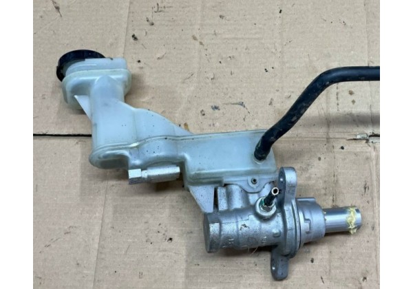 Головний гальмівний циліндр Renault Koleos, 2.0 DCi, 4WD, D6010JG20B, 46020AL500