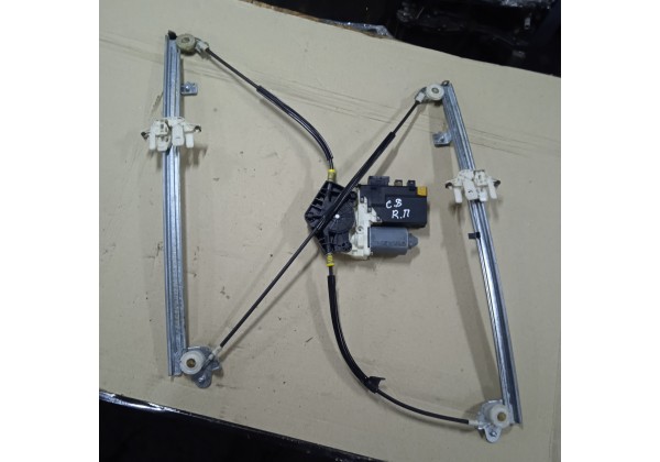 Склопідйомник правої передньої дверки Citroen C8, Peugeot 807, 9222L2, 1485311080