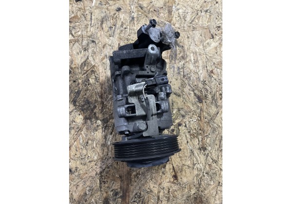Компресор кондиціонера Renault Megane III, Scenic III, Kadjar, Clio IV, Captur, 1.5 dci, 926008209R