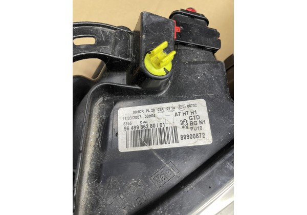 Фара передня ліва Peugeot 207, 9649986280