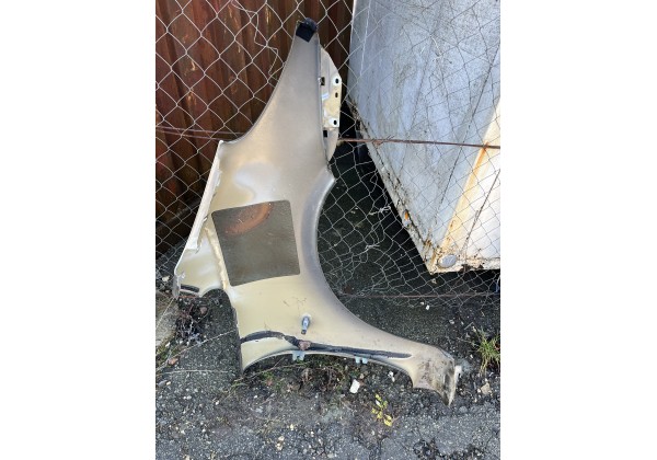 Крило ліве Citroen Xsara Picasso 