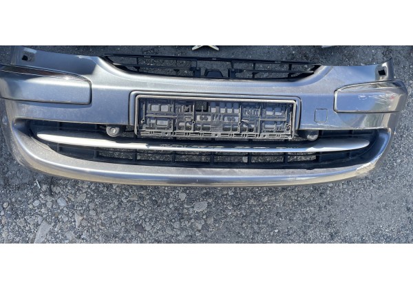 Бампер передній Citroen C8