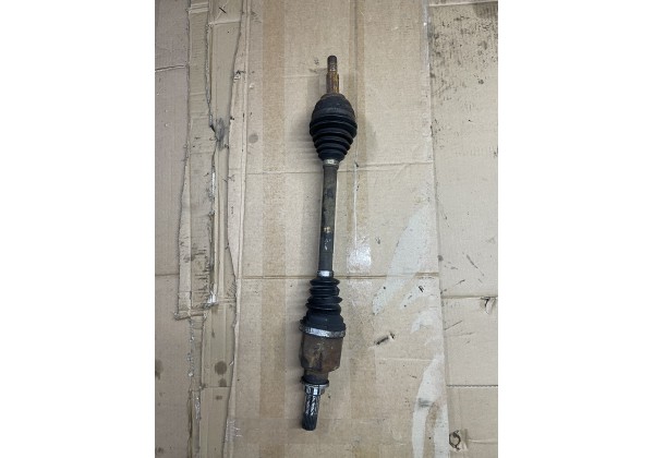 Піввісь ліва, 23/26 шліцов Renault Megane II, 8200432515, 8200356803