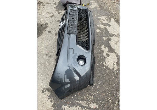 Бампер передній Dacia Sandero I