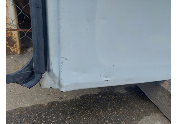 Дверка багажника задня права роспашна Renault Trafic 2, 7750311424