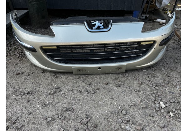 Бампер передній Peugeot 407, Код фарби KCVD