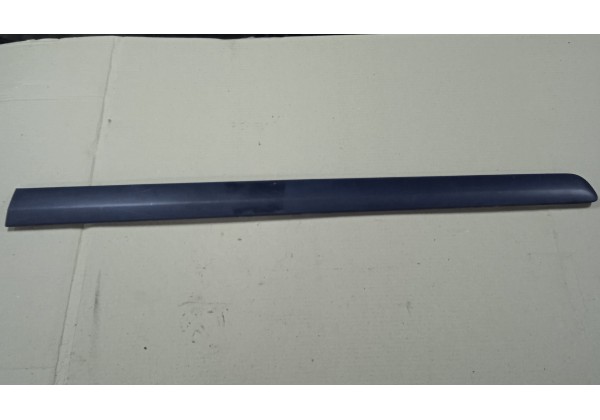 Молдинг лівої передньох дверки Citroen C8, Peugeot 807, 1484087077 *