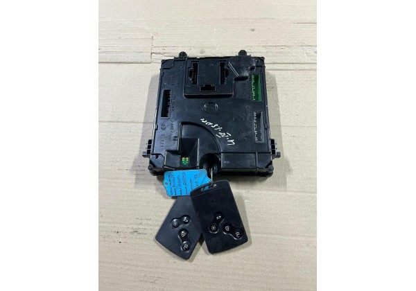 Блок комфорта, модуль BCM Renault Laguna 3, 284B13008R, 5WY8643C