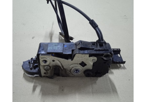Замок правої передньої дверки Peugeot 207, 9136W6, 24094158, 24095158, 24093158