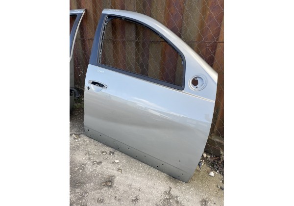 Двері передні праві Dacia Sandero, Duster I, TEKNM