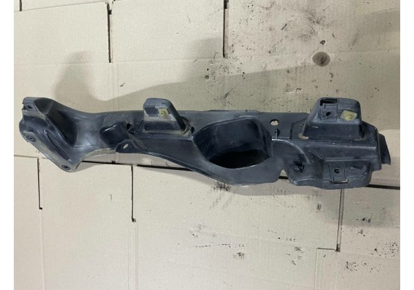 Кронштейн кріплення переднього лівого крила Renault Kangoo 2, 08-12, 8200381901