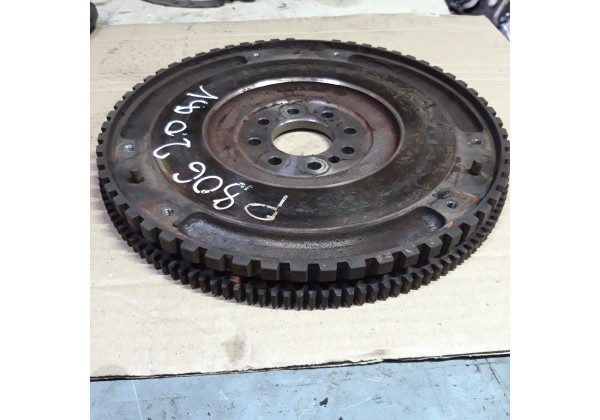 Маховик Citroen Jumpy, Xantia, XM, ZX, Peugeot 205 II, 306, 309 II, 405, 605, 806, Expert, D-215мм., 95006078