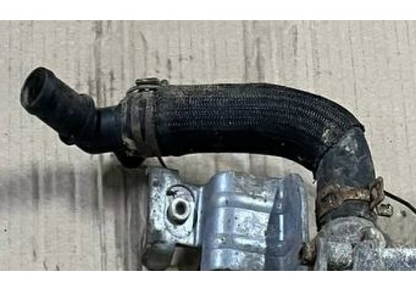 Патрубок блока підігріва охолоджуючої рідини Renault Trafic 2, 2.0 DCi, 8200413887