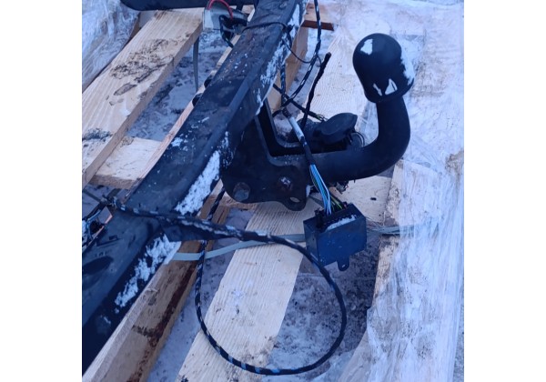 Фаркоп до Дачія Сандеро 1, комплект з проводкою та реле.