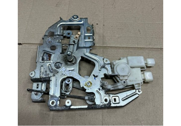 Механізм замка задньої правої розпашної дверки Renault Master 3, 8200766888, 906123257R