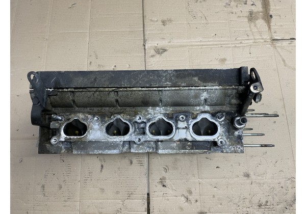Головка блоку циліндрів Citroen C4, C5, C8, Peugeot 307, 308, 407, 807 2.0 16v RFJ, 200$