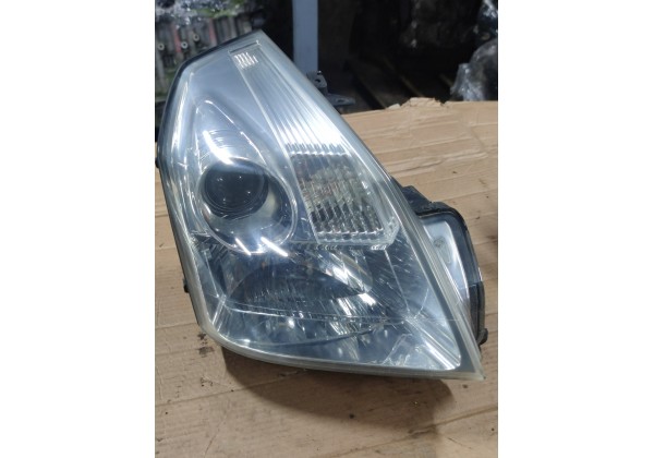 Фара права Renault Vel Satis,ксенон,8200014358