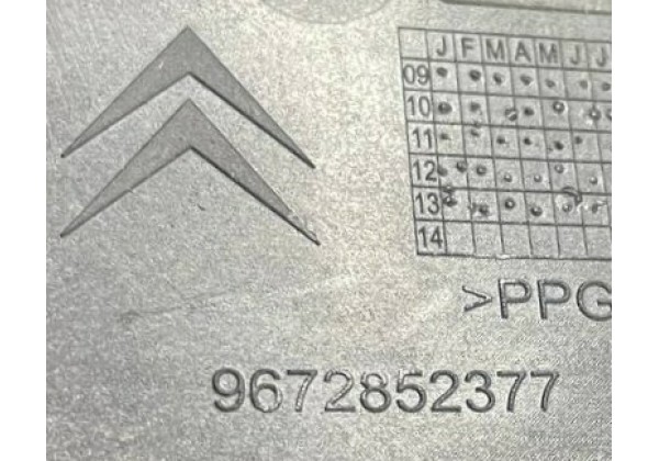 Підніжка передня ліва Peugeot 3008, 5008, 09-16, 9672852377