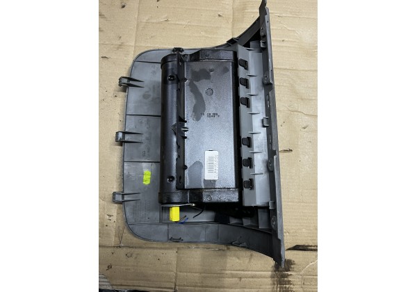 Подушка безпеки в торпеду Renault Trafic II, 8200136277
