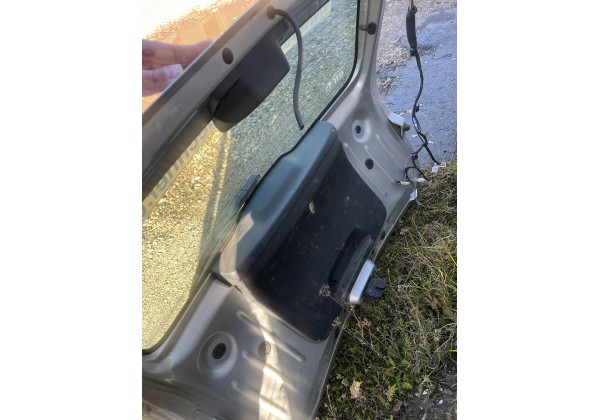 Кришка багажника Renault Logan II MCV 