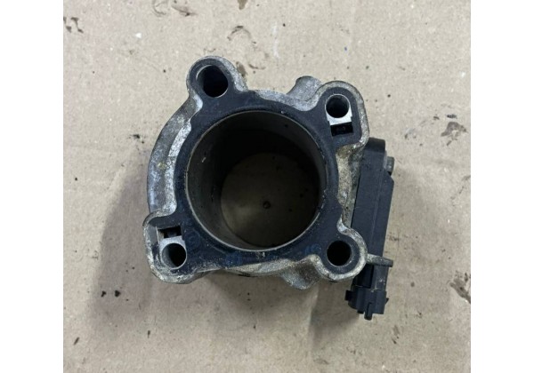Фланець з'єднувач клапана EGR з дросельною заслонкою Renault, 2.0, 2.3 DCi, 8201001358