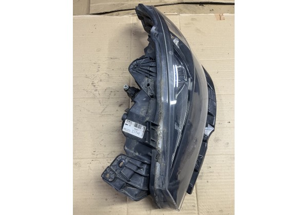 Фара ліва Renault Laguna II, рест галоген, 05-07р, 7701061669