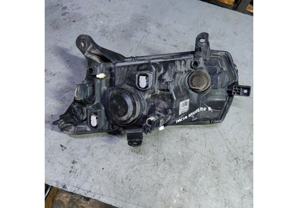 Фара права Renault Logan II, Sandero II, з механічним коректором, 260107615R, 260107737R