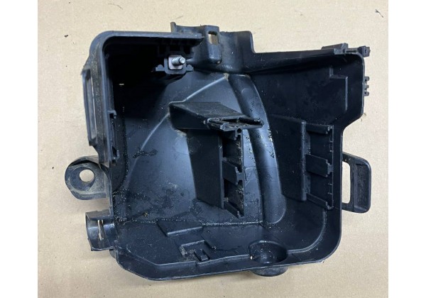 Корпус блока запобіжників нижня частина Renault Logan 2, Sandero 2, 243809584R