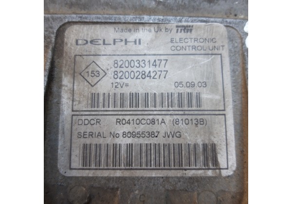 Блок управління двигуном, ЕБУ Renault 1.5 DCi, 8200331477, 8200284277, ВІДЛАМАНІ КРІПЛЕННЯ!