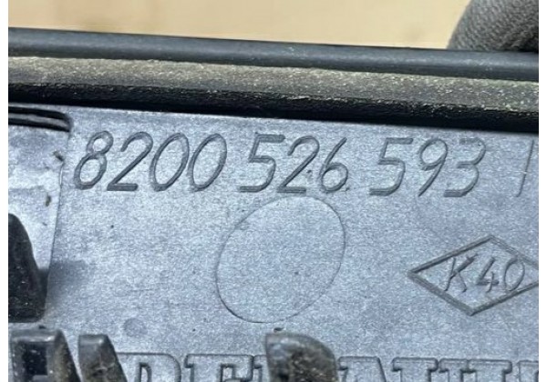 Молдинг переднього правого крила Renault Espace 4, 8200526593