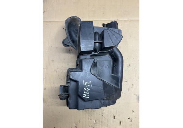 Резонатор повітряного фільтра Renault Megane 3, Scenic 3, 8200971790